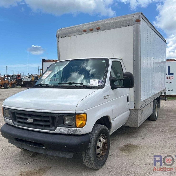 2003 FORD E350