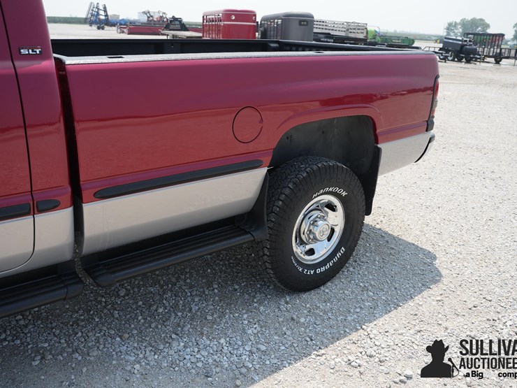 1999-dodge-2500-image-19