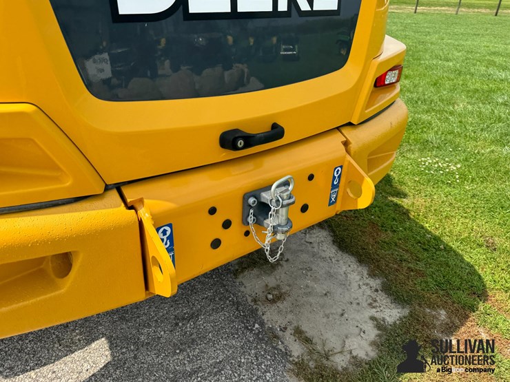 2019-deere-344l-image-17
