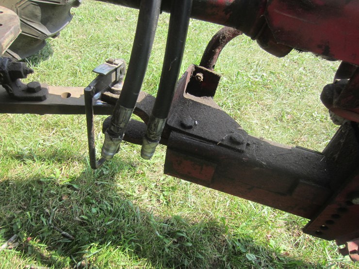 new-holland-310-image-7