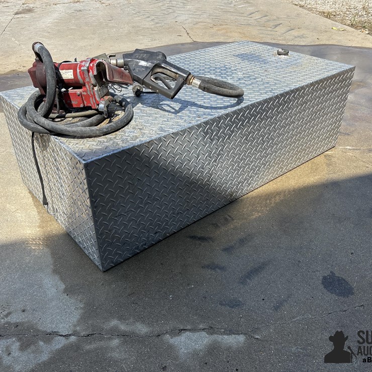 Aluminum 140-Gal Pickup Fuel Transfer Tank