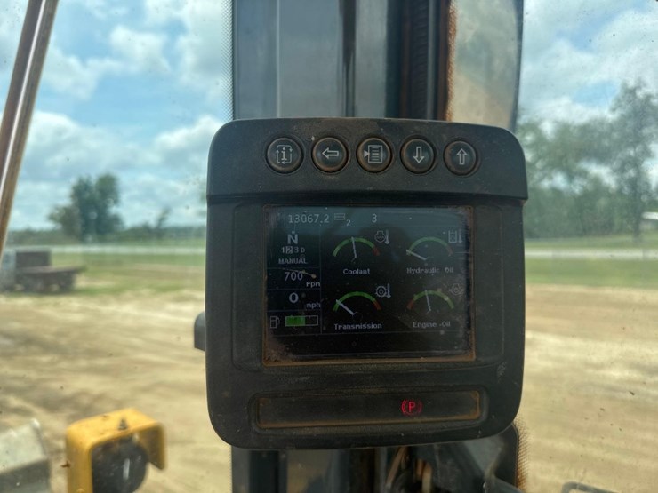 2014-deere-544k-image-28