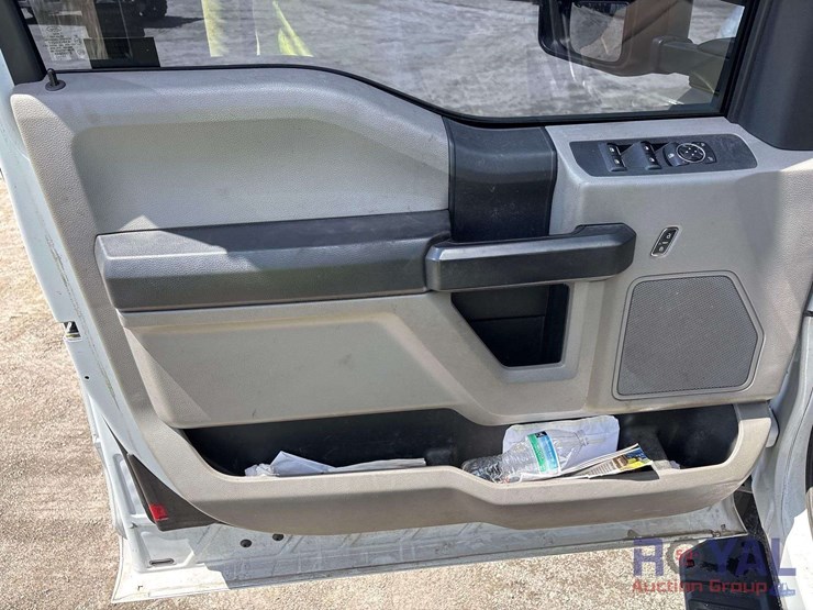 2017-ford-f550-image-12