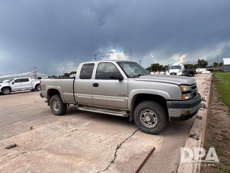 2006-chevrolet-2500hd-image-5