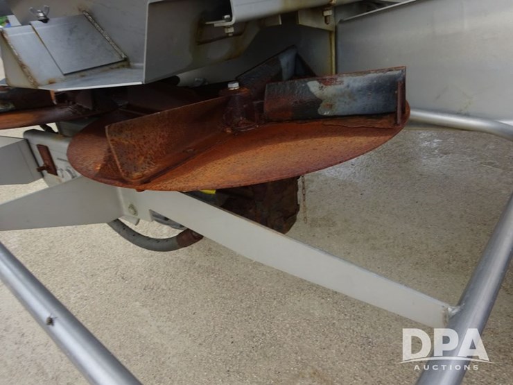 2016-john-deere-r4045-image-61