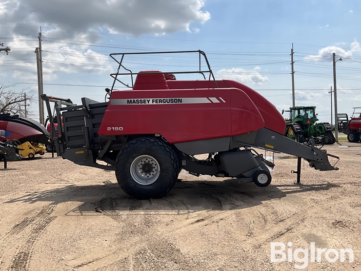 2012-massey-ferguson-2190-image-4
