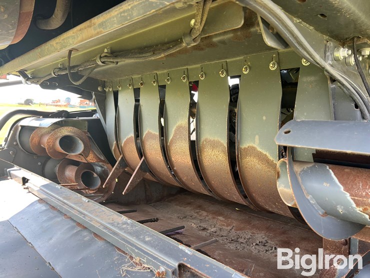 2014-massey-ferguson-2290-image-10