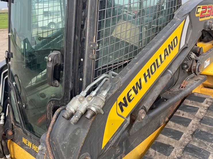 new-holland-c238-image-35