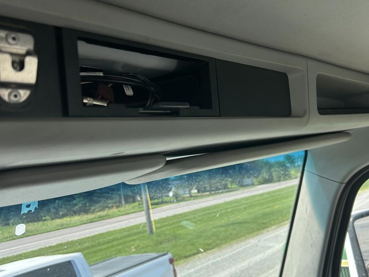 2018-kenworth-t680-image-7