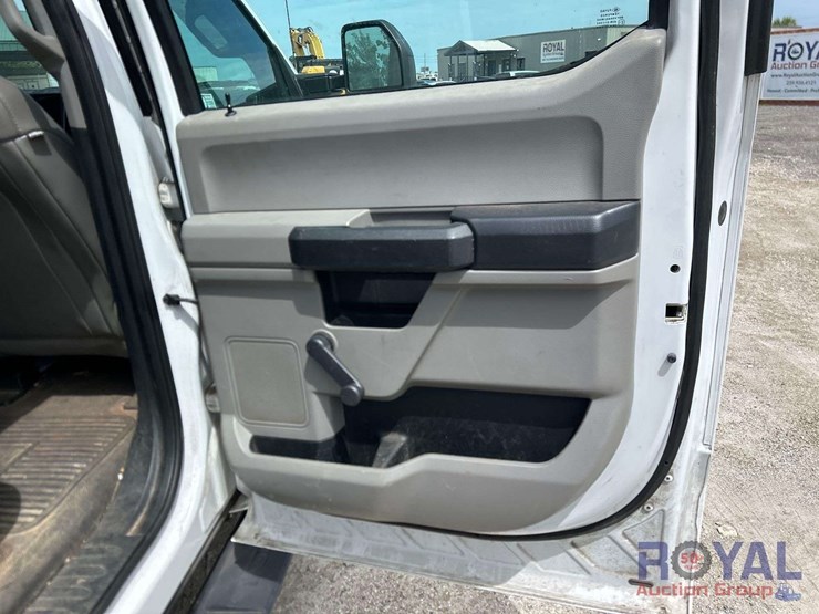 2017-ford-f450-image-26