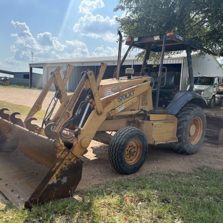 CASE 570L XT