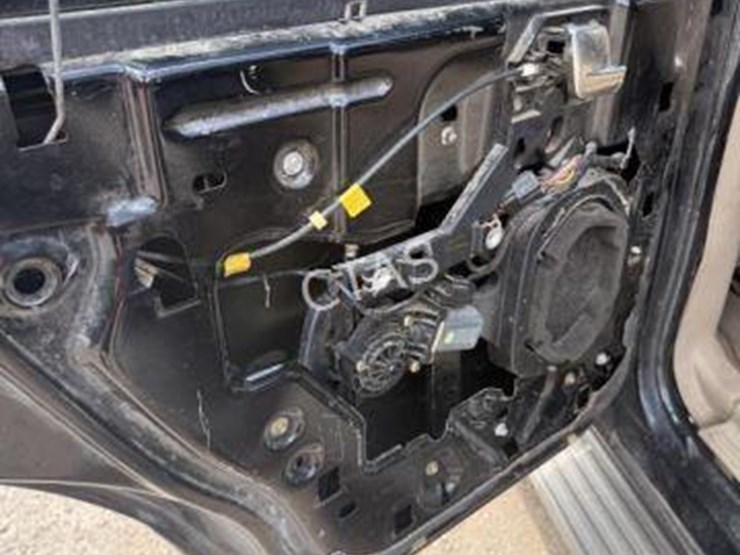 2004-ford-expedition-image-16