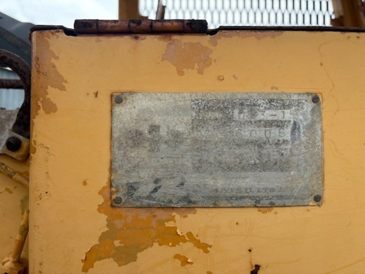 komatsu-d53a-15-image-4
