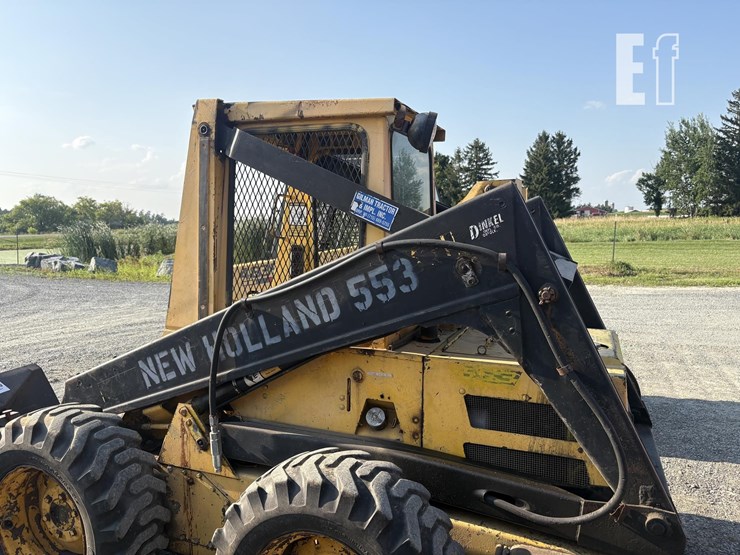 new-holland-l553-image-13