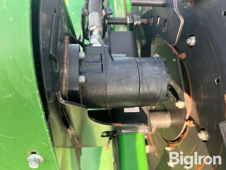 2019-john-deere-740fd-image-12
