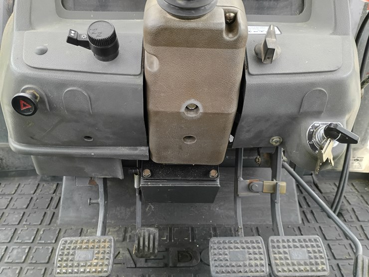 2006-kioti-dk65c-image-36