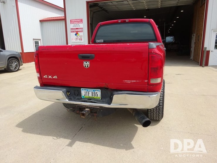 2004-dodge-ram-2500-image-21