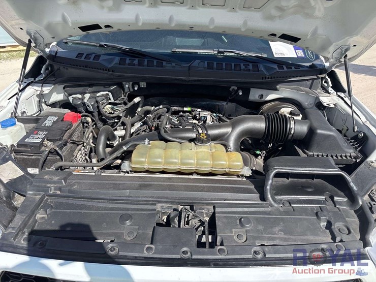 2020-ford-f150-image-12