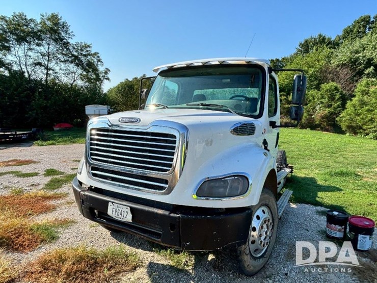 2011-freightliner-truck-(gp11247,-unit-115385)-image-14
