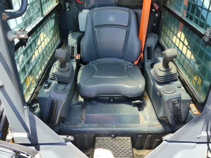 deere-317g-image-13