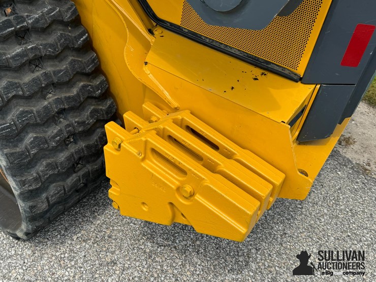 2023-deere-333g-image-13