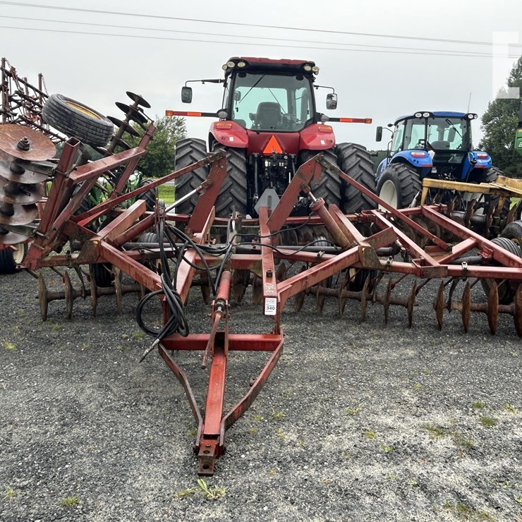 INTERNATIONAL 490