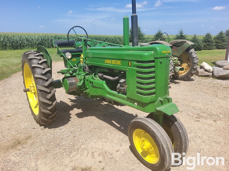 1951-john-deere-b-image-3