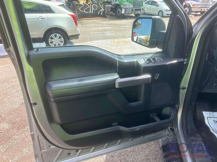 2020-ford-f150-image-13