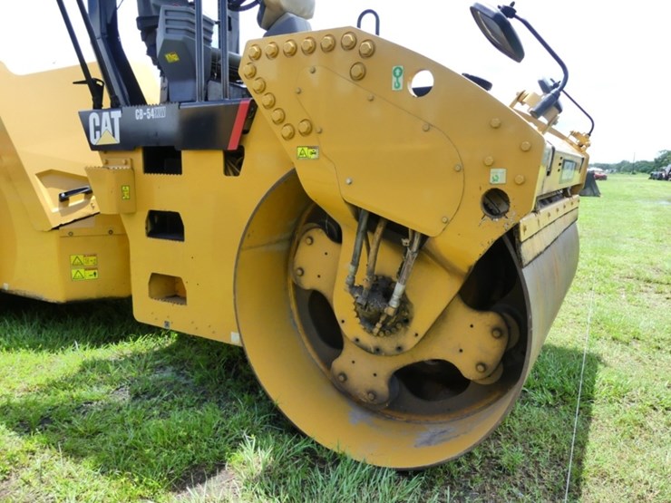 caterpillar-cb54xw-image-10