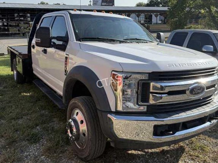 2019-ford-f550-image-4