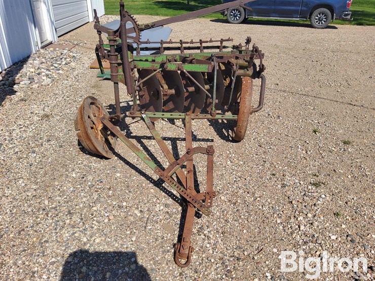 john-deere-5-image-2