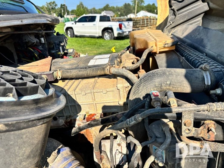 2011-freightliner-truck-(gp11247,-unit-115385)-image-58