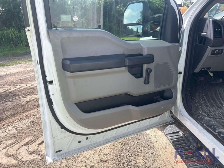 2017-ford-f250-image-6