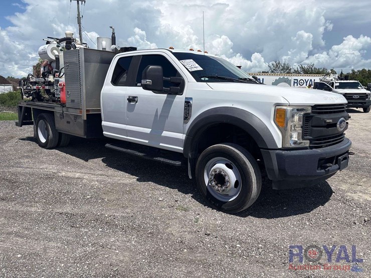 2017-ford-f550-image-2