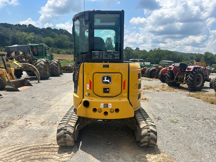 2021-deere-35g-image-6