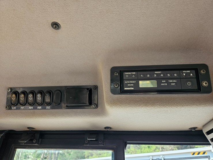2018-komatsu-d37px-23-image-80