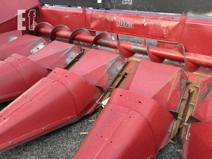 case-ih-1063-image-3
