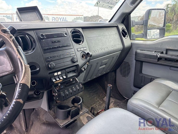 2011-ford-f450-image-12