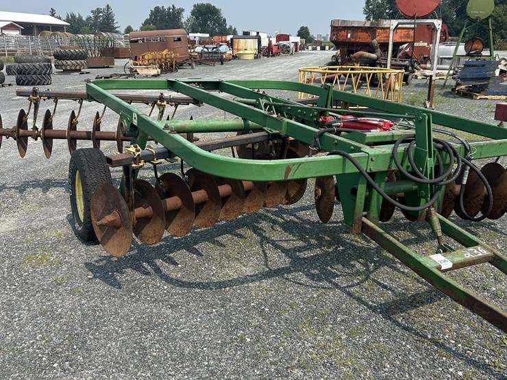 john-deere-210-image-5