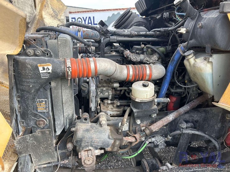 2008-kenworth-t300-image-10