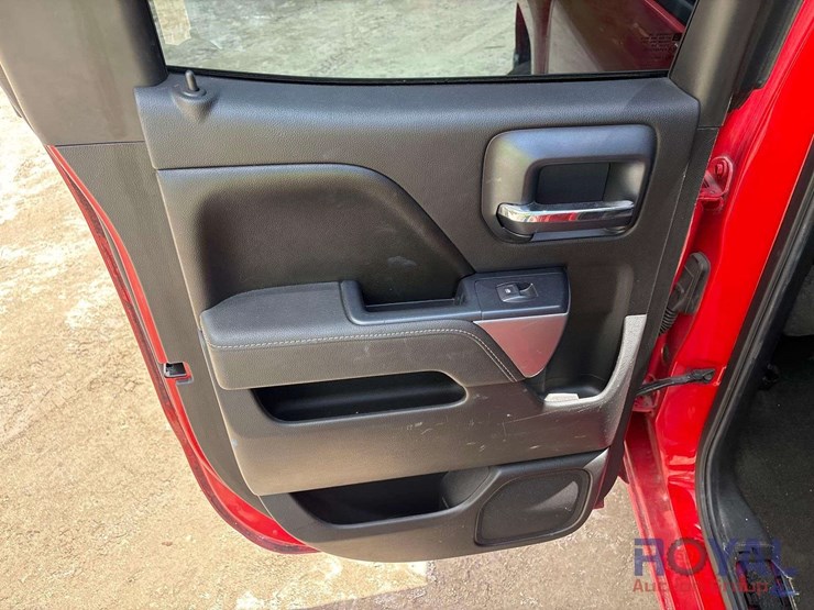2015-chevrolet-silverado-image-19