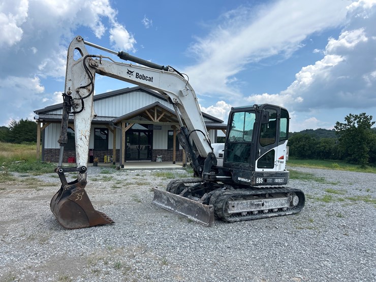 2017-bobcat-e85-image-3