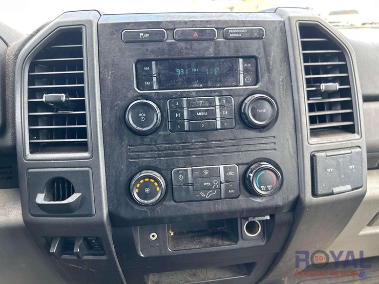 2017-ford-f450-image-15