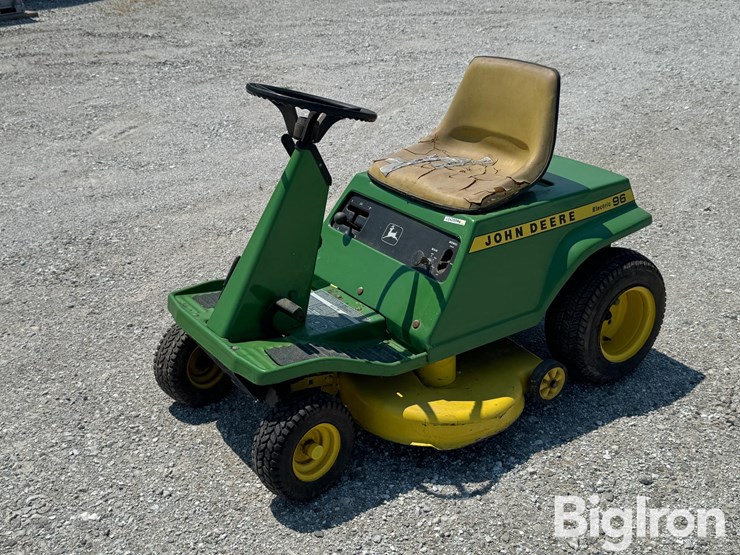 john-deere-96-image-1