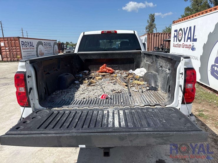 2015-chevrolet-silverado-2500-image-20