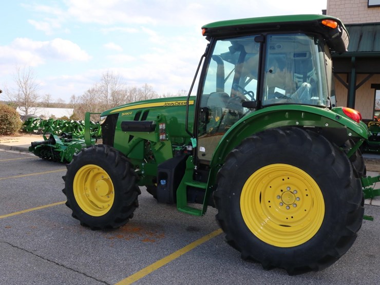 john-deere-5090e-image-1