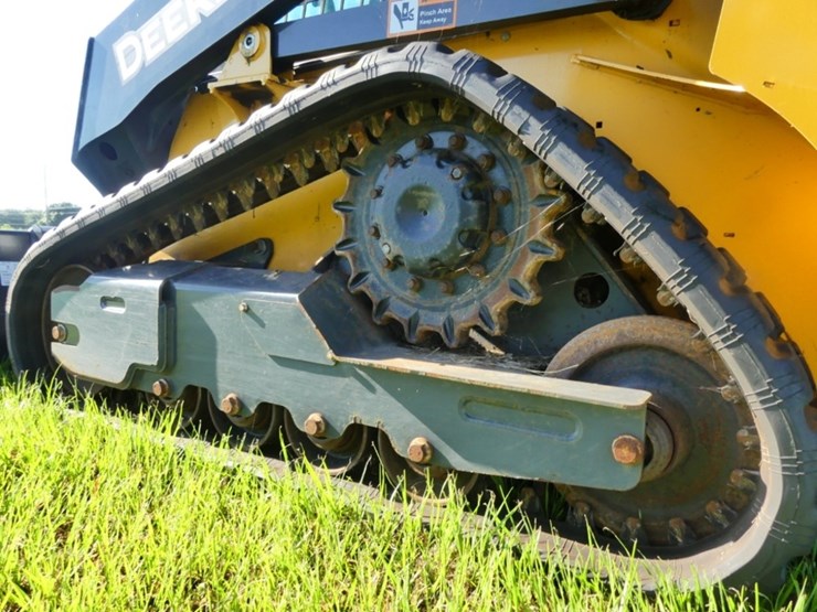 deere-317g-image-5