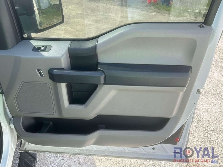 2016-ford-f150-image-29