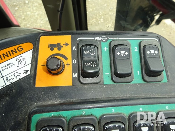 2011-case-ih-patriot-4420-image-95