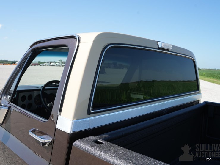 1986-chevrolet-silverado-image-16